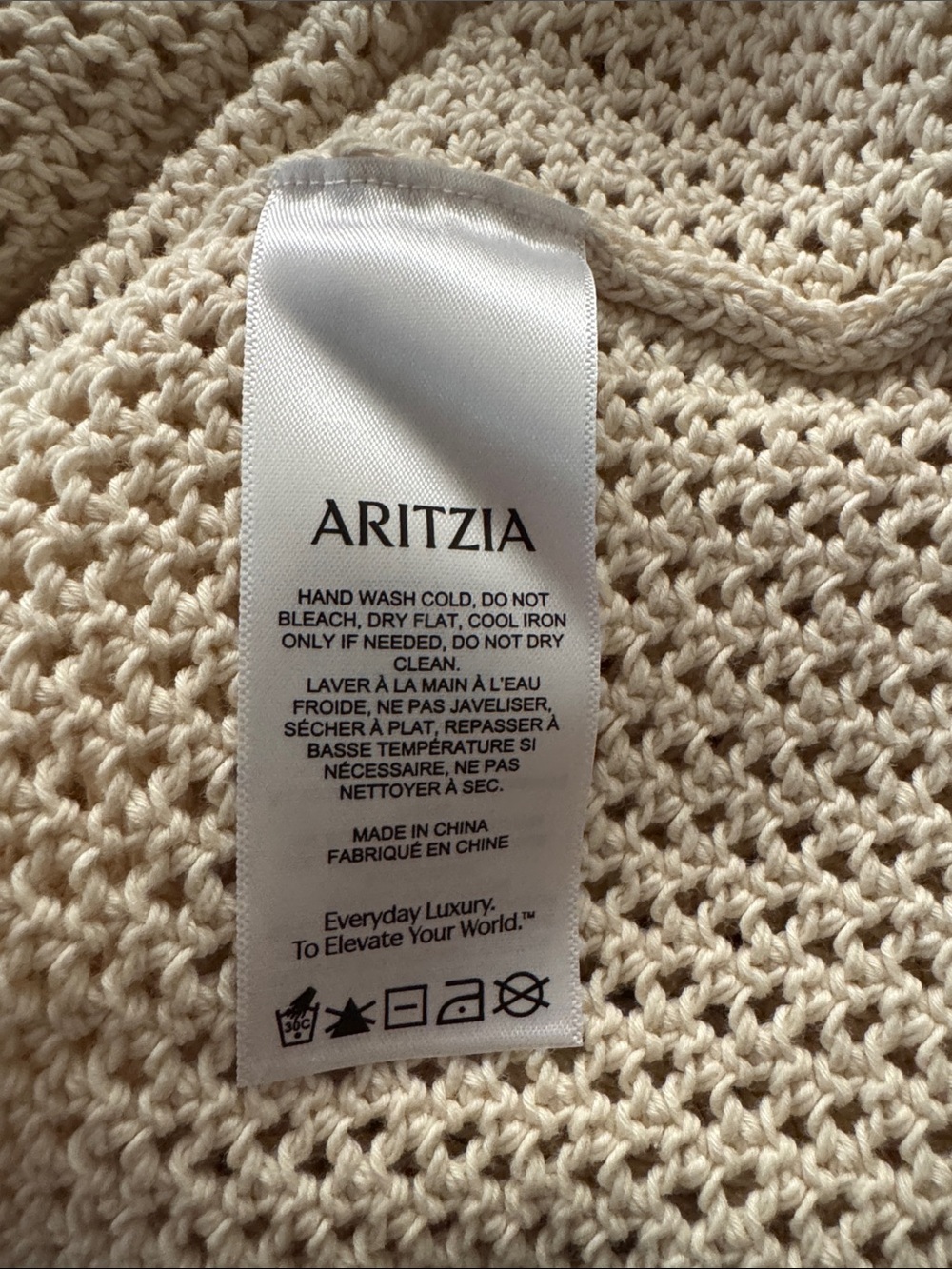 Aritzia TNA Open-Weave V-Neck Polo Sweater in Cream - Picture 4 of 5